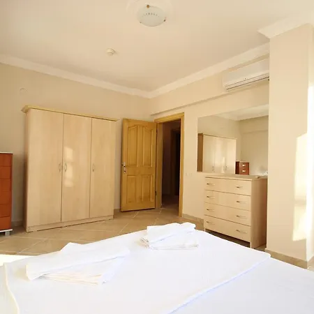 Triton Apartment *
